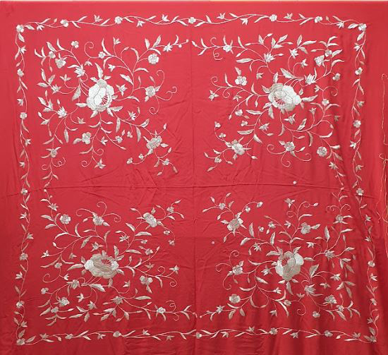 Handmade Embroidered Natural Silk Shawl. Fringes and Embroidery Same Color. Ref. 11026BDMF